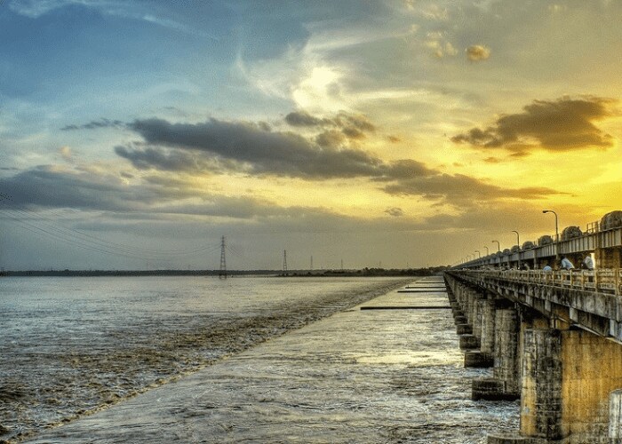 Dowleswaram Barrage